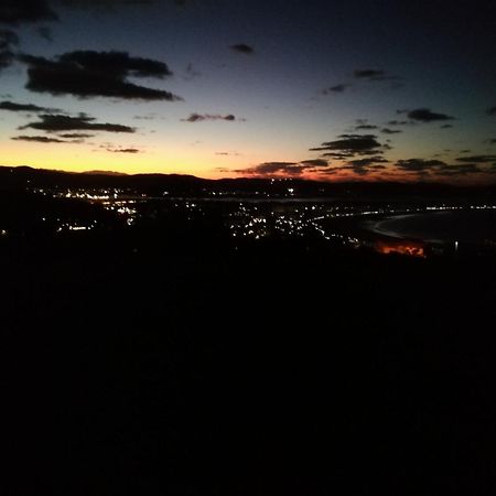 Bungalow ラレード エクステリア 写真